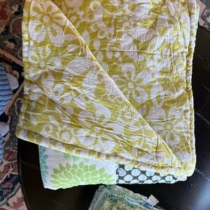 Pottery Barn Teen Floral Quilt in Lime and Mint